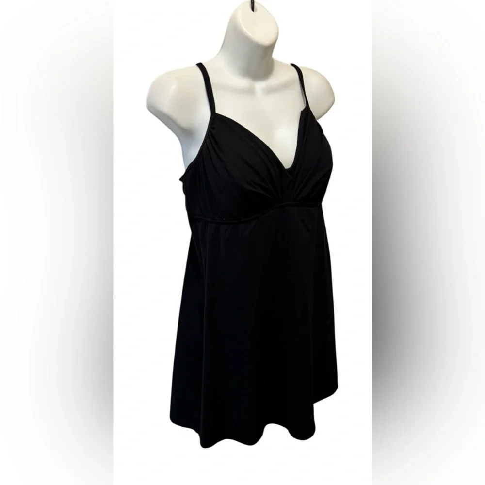 Lands End Black Swim Dress Sz 14 Light Padded Bra Ruched Bust Attached Panty